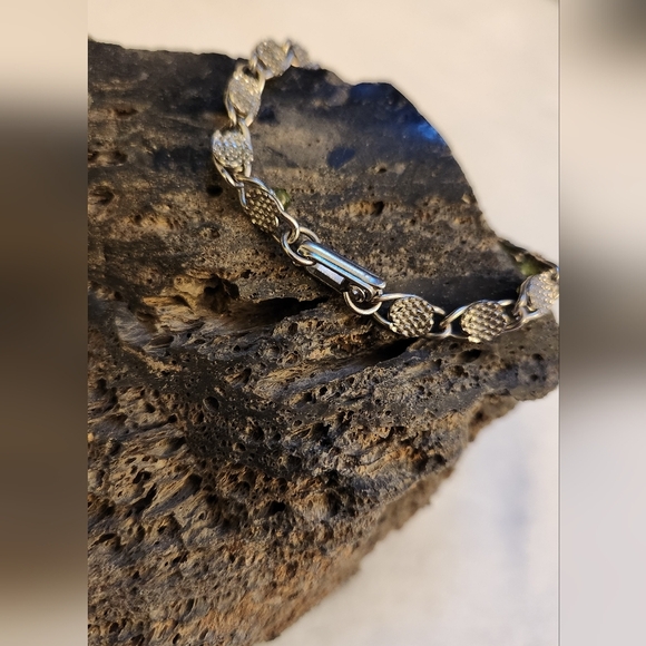 Vintage green crystal and Silver Bracelet - Picture 2 of 7